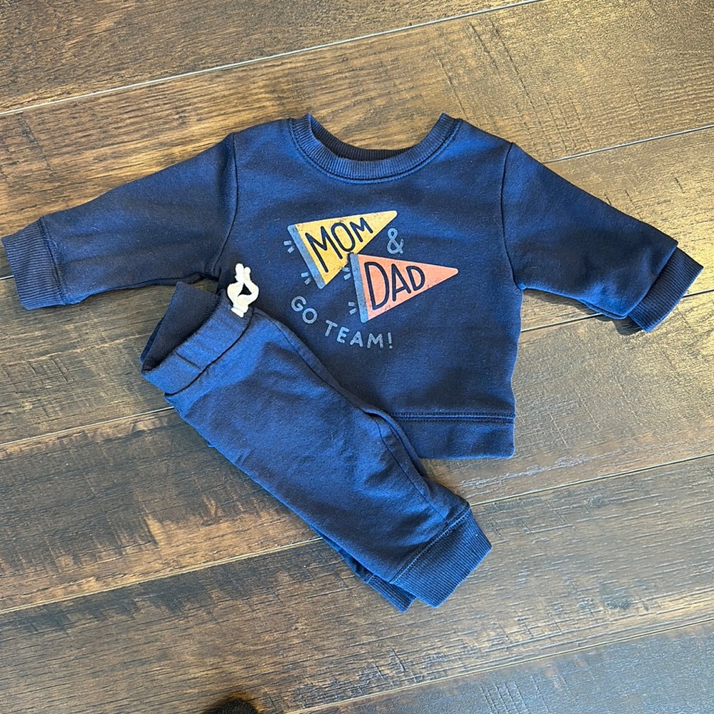 Newborn jumping beans sweat set
